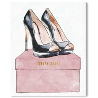 Wynwood Studio Mase and Glam Wall Art Canvas отпечатоци „Оставете ги чевлите на“ чевли - розова, црна